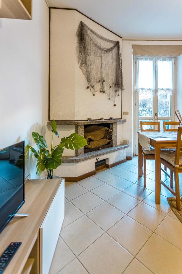 Lago Azzurro Apartment Варенна Экстерьер фото
